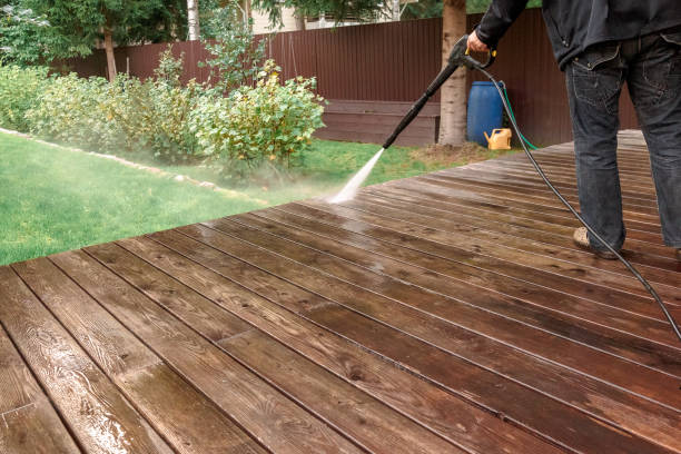 Best Pool Deck Cleaning  in Twin Rivers, NJ